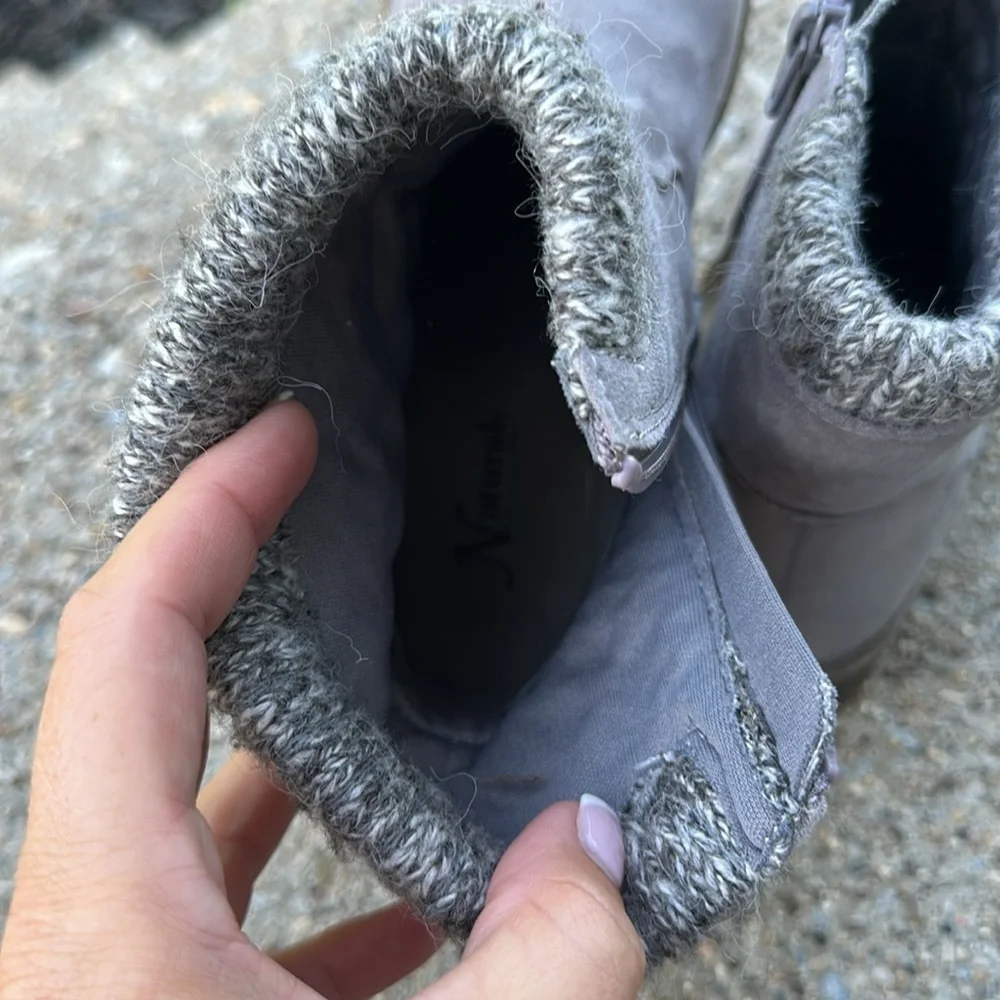 Natural Reflections grey booties women’s size 7